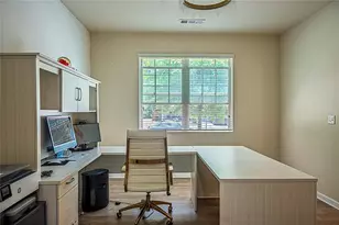 3922 Makeover Ct, Atlanta, GA 30349 - Photo 19