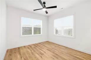 122 Hilltop Dr SW, Atlanta, GA 30315 - Photo 9