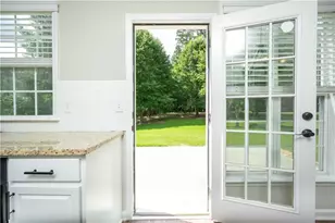 8405 Friarbridge Dr, Suwanee, GA 30024 - Photo 17