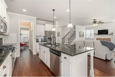 5180 Parkwood Drive, Flowery Branch, GA 30542 - Photo 7