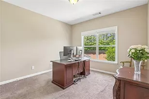 611 La Perla Dr, Buford, GA 30518 - Photo 25