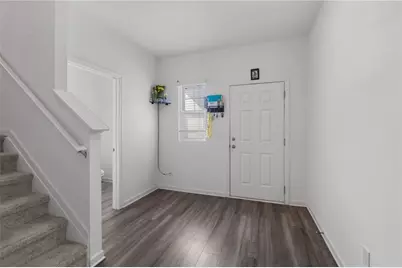 300 Hyde Park, Winder, GA 30680 - Photo 5