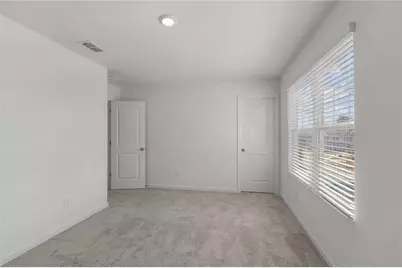300 Hyde Park, Winder, GA 30680 - Photo 17