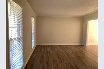 4536 Woodlawn Lake Drive, Marietta, GA 30068 - Photo 3