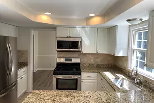 4536 Woodlawn Lake Dr, Marietta, GA 30068 - Photo 9