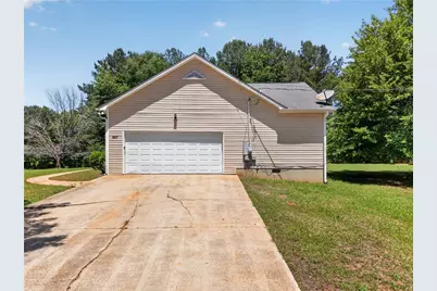 240 Ashley Trace Drive, Locust Grove, GA 30248 - Photo 5