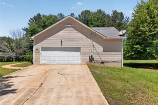 240 Ashley Trace Dr, Locust Grove, GA 30248 - Photo 5