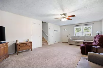 211 Mayflower Drive, Woodstock, GA 30188 - Photo 9