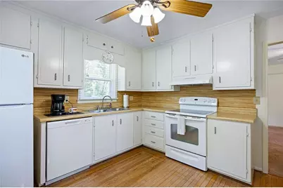 211 Mayflower Drive, Woodstock, GA 30188 - Photo 15