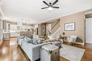 1056 Bluffhaven Way NE, Brookhaven, GA 30319 - Photo 19