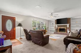 2117 Hartridge Dr, Snellville, GA 30078 - Photo 3