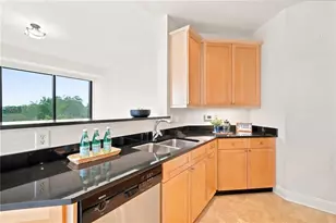 2828 Peachtree Rd NW, Atlanta, GA 30305 - Photo 9