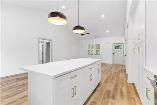 128 Hilltop Dr SW, Atlanta, GA 30315 - Photo 9
