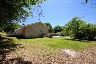 102 Lindsey Ct NE, Calhoun, GA 30701 - Photo 3