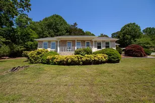 102 Lindsey Ct NE, Calhoun, GA 30701 - Photo 1
