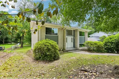 3825 Leander Court, Tucker, GA 30084 - Photo 3
