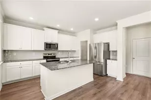 4038 Riverchess Dr SW, Atlanta, GA 30331 - Photo 13