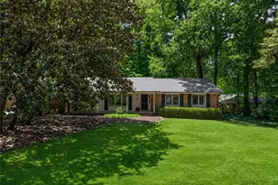 2564 Lake Flair Cir NE, Atlanta, GA 30345 - Photo 11