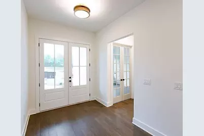 8420 Creekside Overlook Drive, Gainesville, GA 30506 - Photo 3