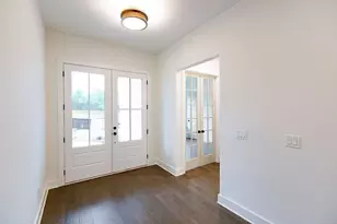 8420 Creekside Overlook Dr, Gainesville, GA 30506 - Photo 3