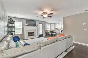 987 Park Hollow Way, Lawrenceville, GA 30043 - Photo 17
