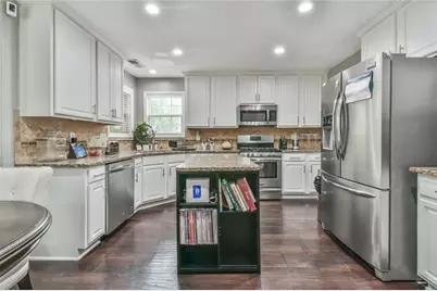 987 Park Hollow Way, Lawrenceville, GA 30043 - Photo 5