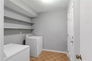 5657 Mountainbrooke Ct, Stone Mountain, GA 30087 - Photo 17