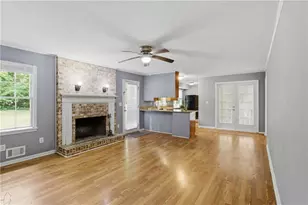 5657 Mountainbrooke Ct, Stone Mountain, GA 30087 - Photo 11