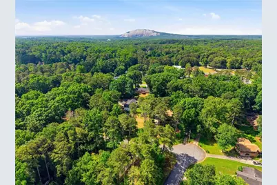5657 Mountainbrooke Court, Stone Mountain, GA 30087 - Photo 37