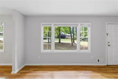 5657 Mountainbrooke Court, Stone Mountain, GA 30087 - Photo 9