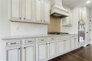 2410 Wildlife Ct, Buford, GA 30519 - Photo 27
