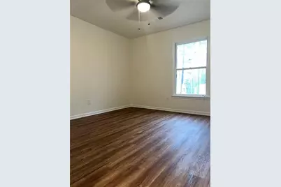 300 E Burns Court SE #D, Marietta, GA 30008 - Photo 5