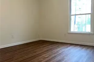 300 E Burns Ct SE, Marietta, GA 30008 - Photo 5
