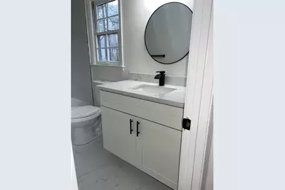 300 E Burns Court SE #D, Marietta, GA 30008 - Photo 3