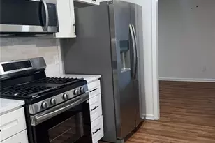 300 E Burns Ct SE, Marietta, GA 30008 - Photo 15