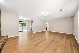 3773 Memorial Pkwy NW, Kennesaw, GA 30152 - Photo 7