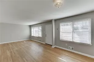 300 Forest St, Buford, GA 30518 - Photo 7