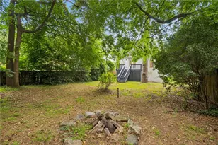 51 Willow Wood Cir SE, Atlanta, GA 30317 - Photo 17