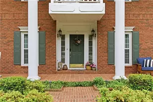 2640 Peregrine Ct, Suwanee, GA 30024 - Photo 3