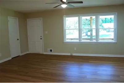 477 Parkwood Way, Jonesboro, GA 30236 - Photo 13