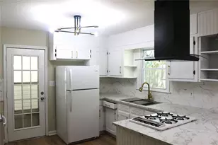 477 Parkwood Way, Jonesboro, GA 30236 - Photo 11