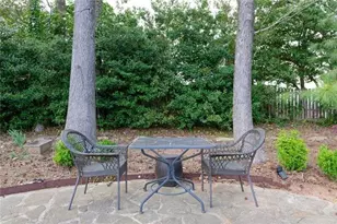 3811 Valley Green Dr, Marietta, GA 30068 - Photo 9