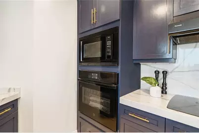 2828 Peachtree Road NW #1401, Atlanta, GA 30305 - Photo 31