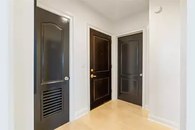2828 Peachtree Road NW #1401, Atlanta, GA 30305 - Photo 7