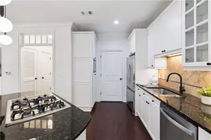 825 Highland Ln NE, Atlanta, GA 30306 - Photo 11