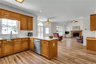 5350 Wickershire Dr, Peachtree Corners, GA 30092 - Photo 11