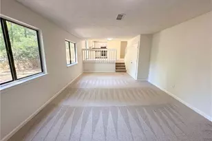 817 Greenhedge Way, Stone Mountain, GA 30088 - Photo 9