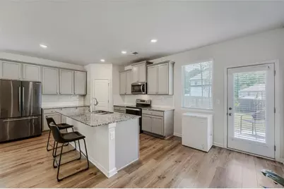 1051 Thomasville Estate Way, Atlanta, GA 30315 - Photo 7