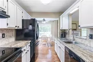 7825 Silversmith Ct, Cumming, GA 30028 - Photo 5