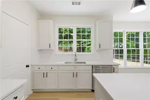 682 Mountain Oaks, Stone Mountain, GA 30087 - Photo 19